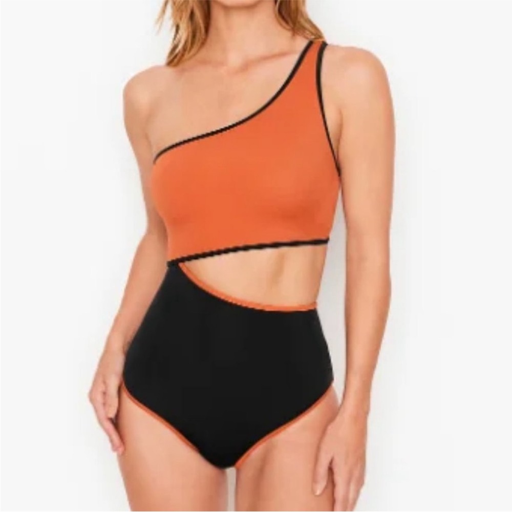NWT Victoria's Secret Como OnePiece Swimsuit Orange and Black Size Med